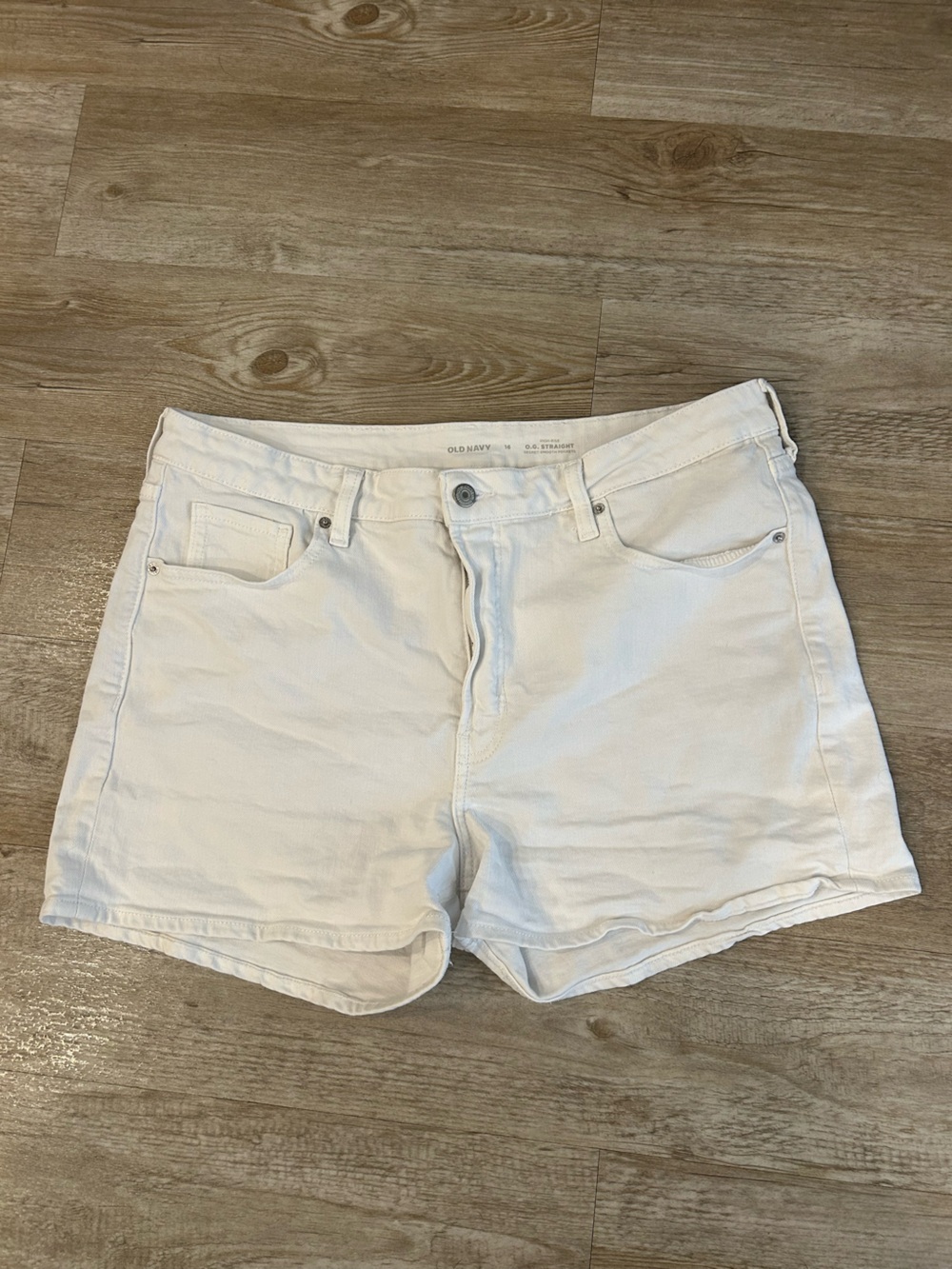 Old Navy White Women's Denim Shorts